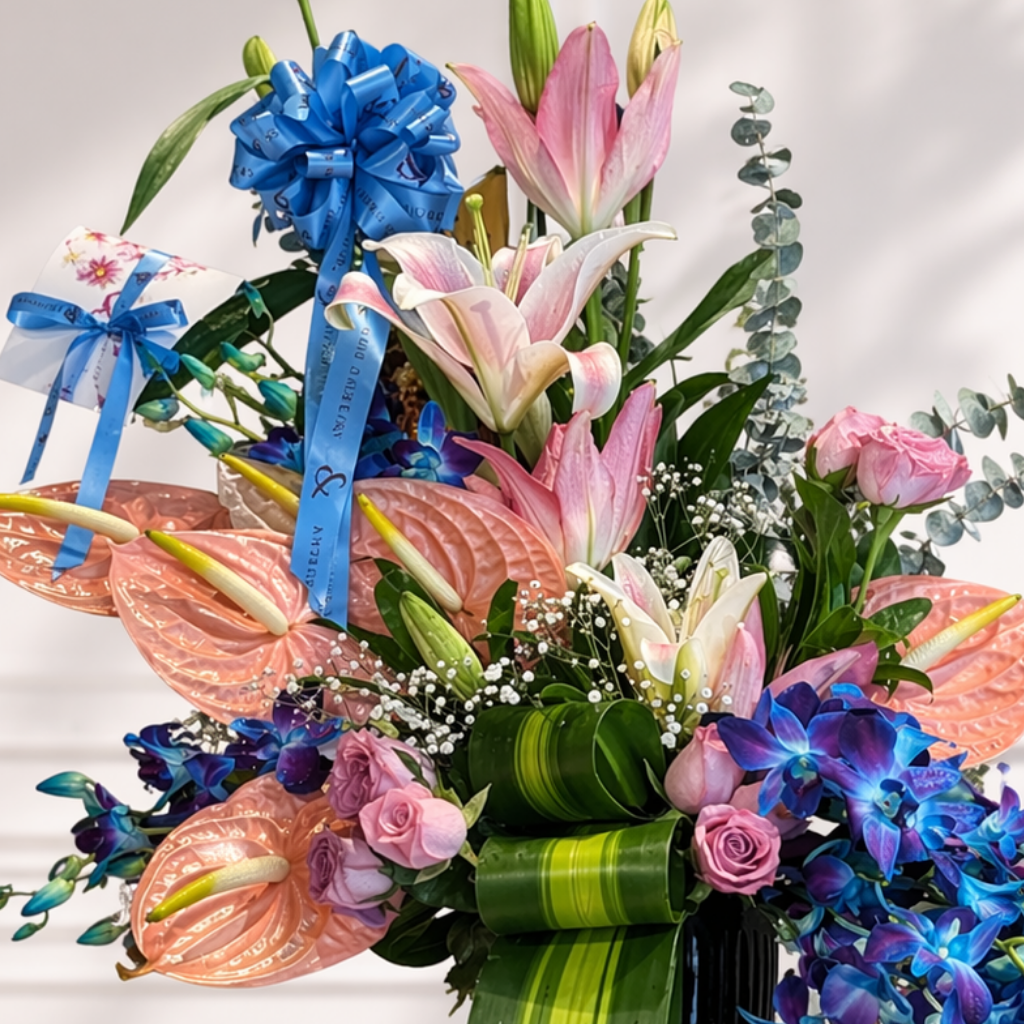 Opulent Symphony Vase Thumbnail 3